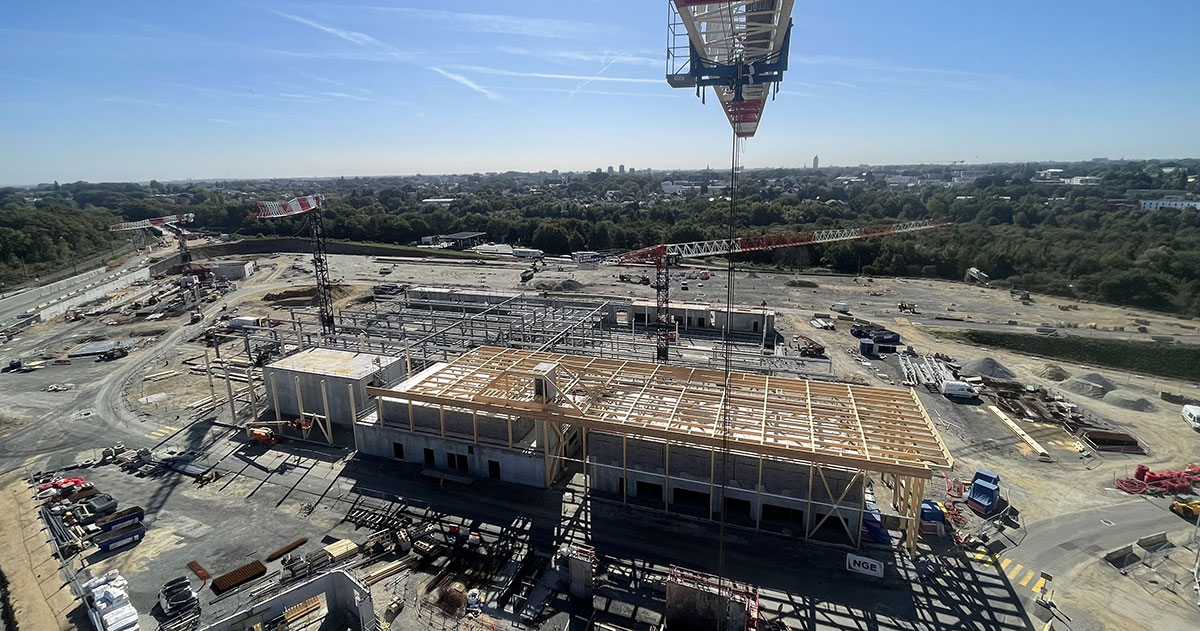 agence d'architecture DLW : projet de construction du futur cetex centre technique et d’exploitation tramway de la Semitan site de La Babinière à La Chapelle-sur-erdre, chantier en cours<br />
