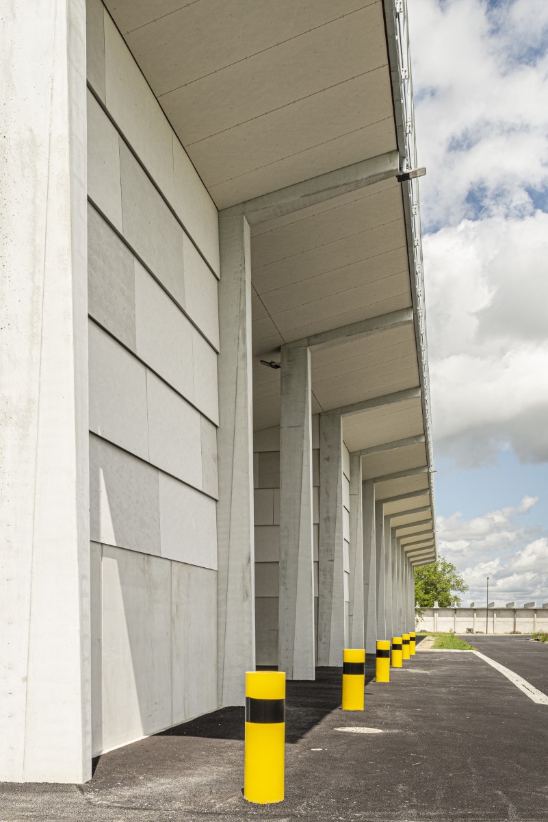 agence d'architecture DLW : projet de construction des infrastructures de soutien technique des véhicules blindés de nouvelles générations (programme Scorpion) à Pamiers